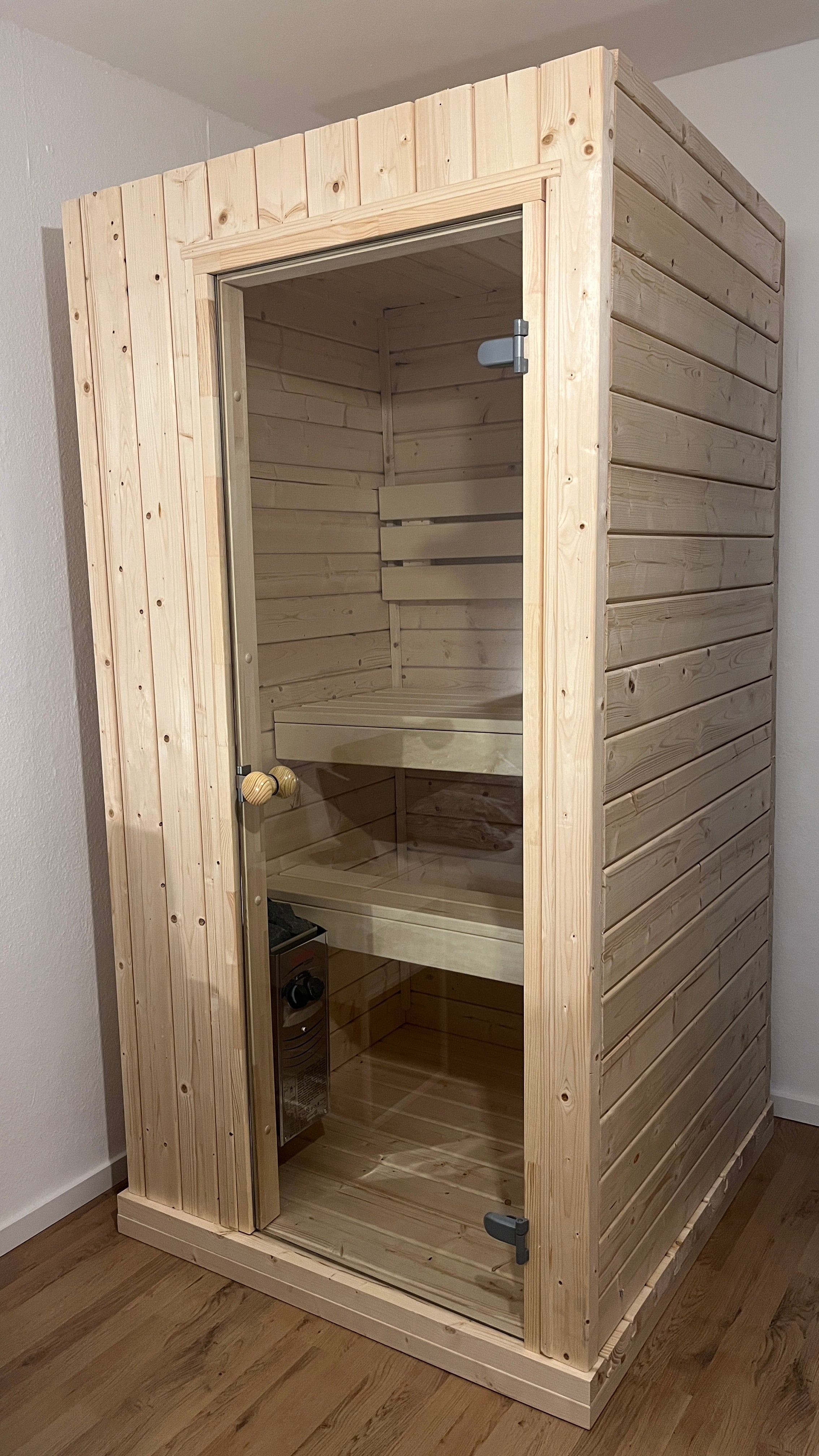 wellmia-spirit-mini-innensauna-109x109-steckdosenofen image 4
