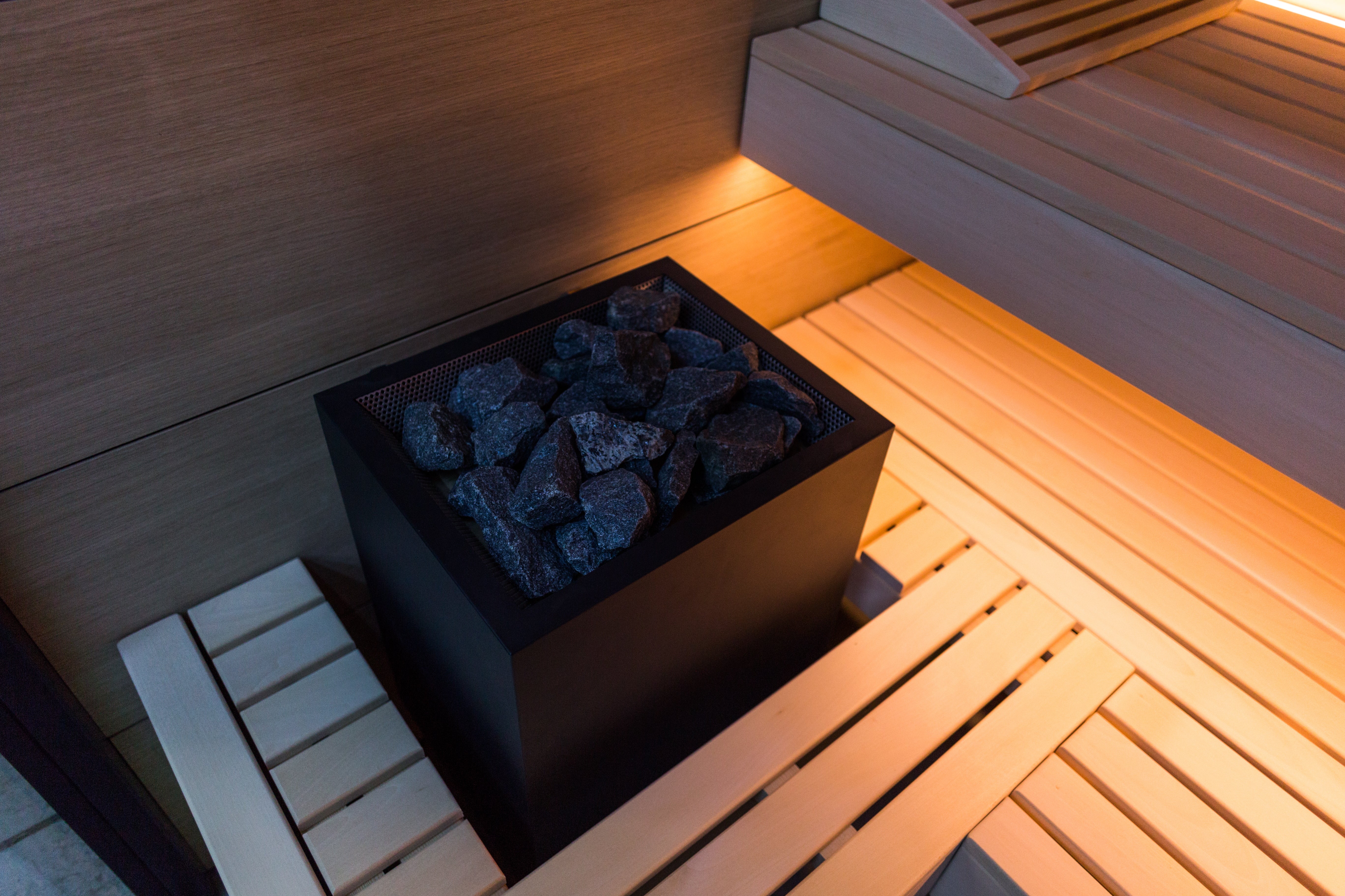 harvia-fuji-large-innensauna-linde-205x205-elektroofen image 4