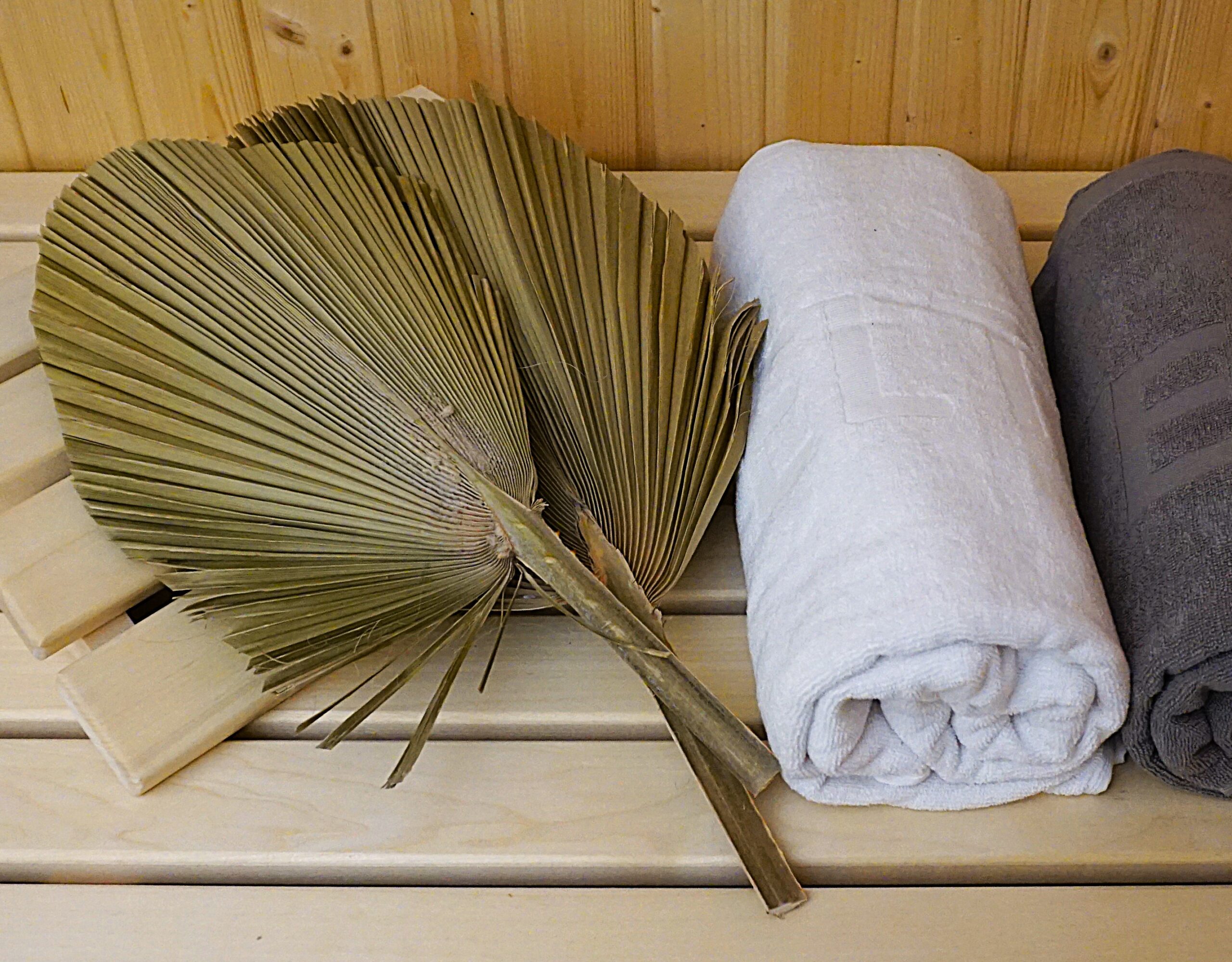 sauna-matti-aufgusst-cher-palmwedel-klein-aufgusswedel image 2