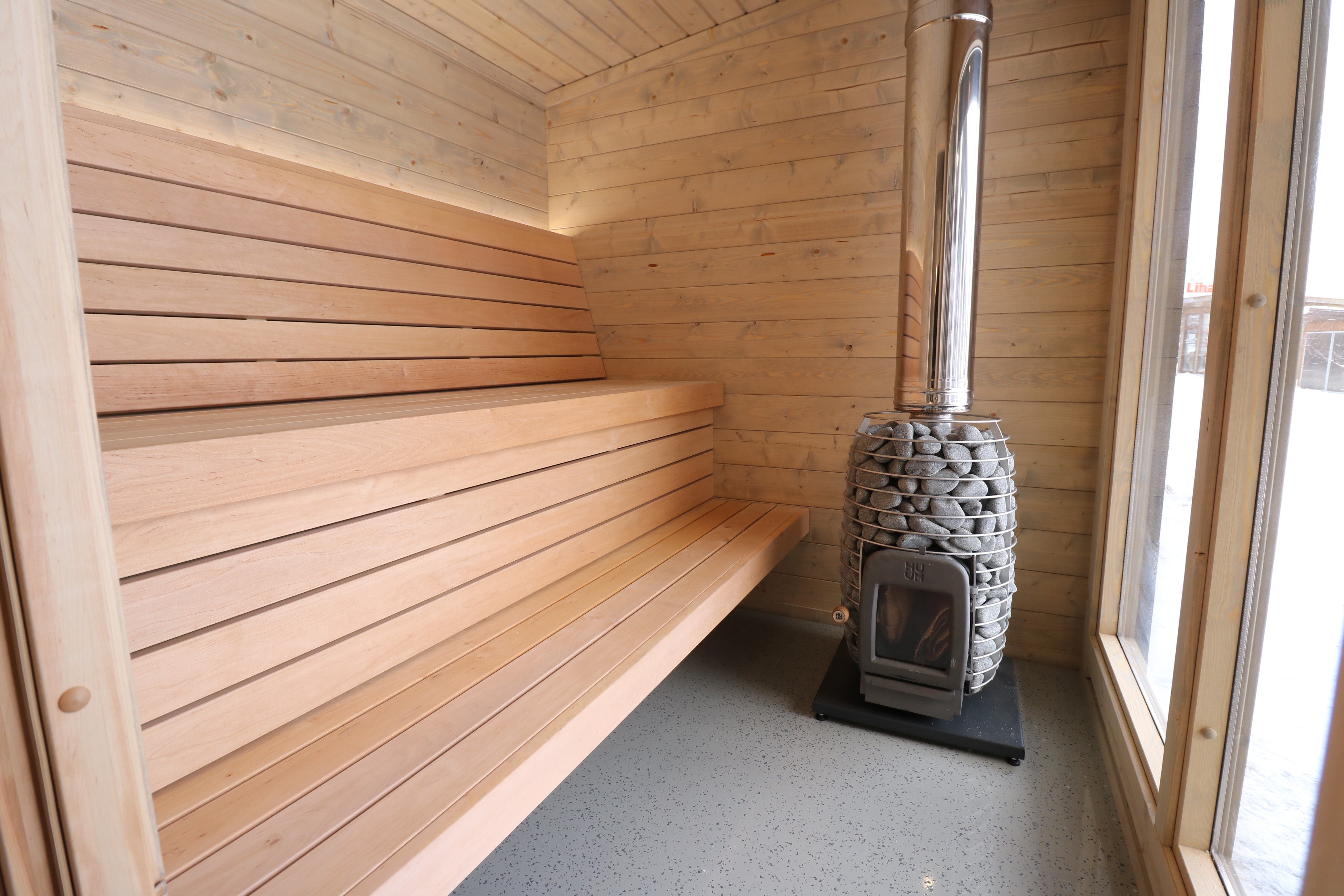 wellmia-hagen-gartensauna-fichte-mit-vorraum-558x341-cm image 5