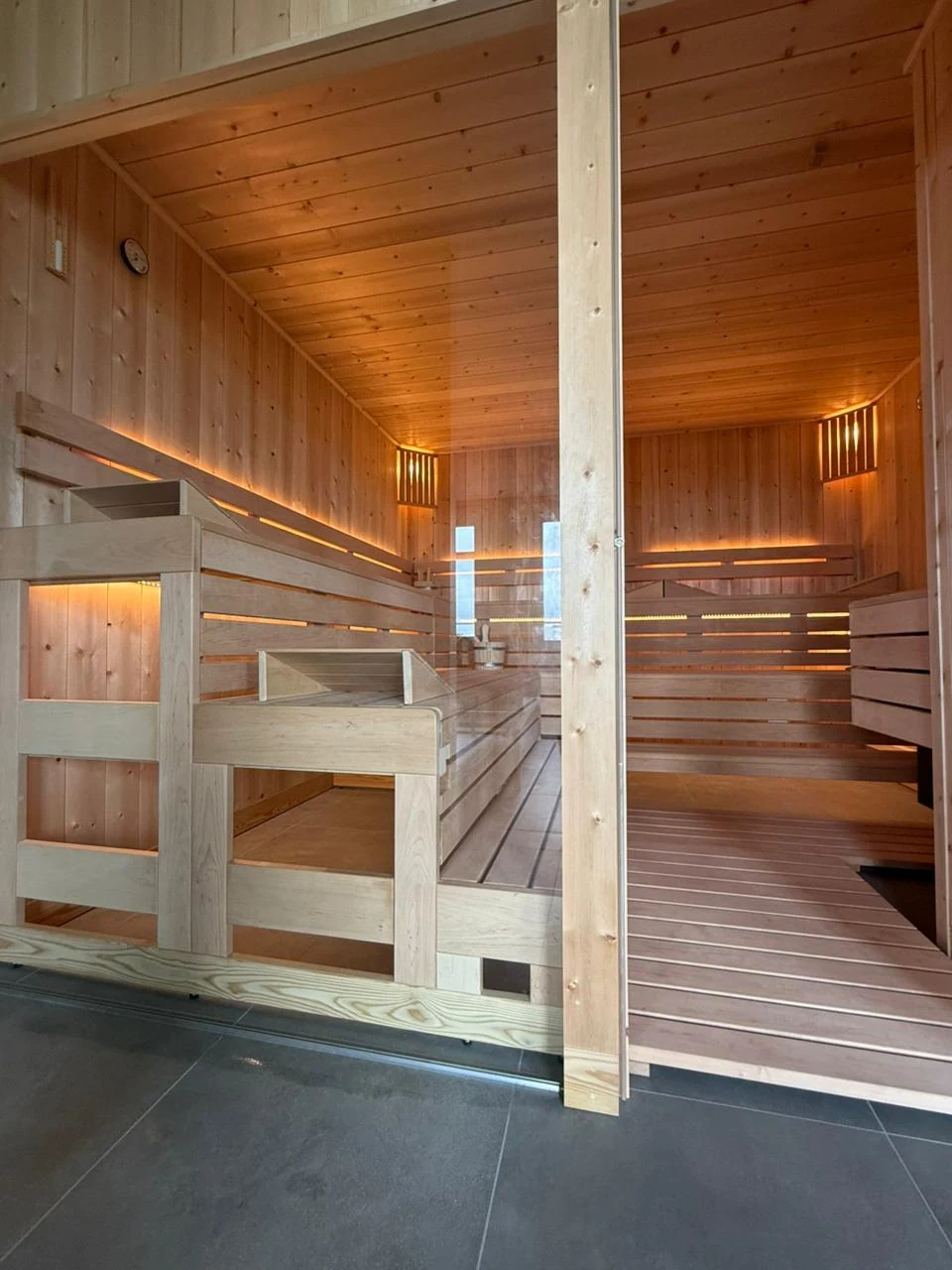 polarholz-gewerbliche-sauna-zirbe-standardsauna-festes-ma image 4