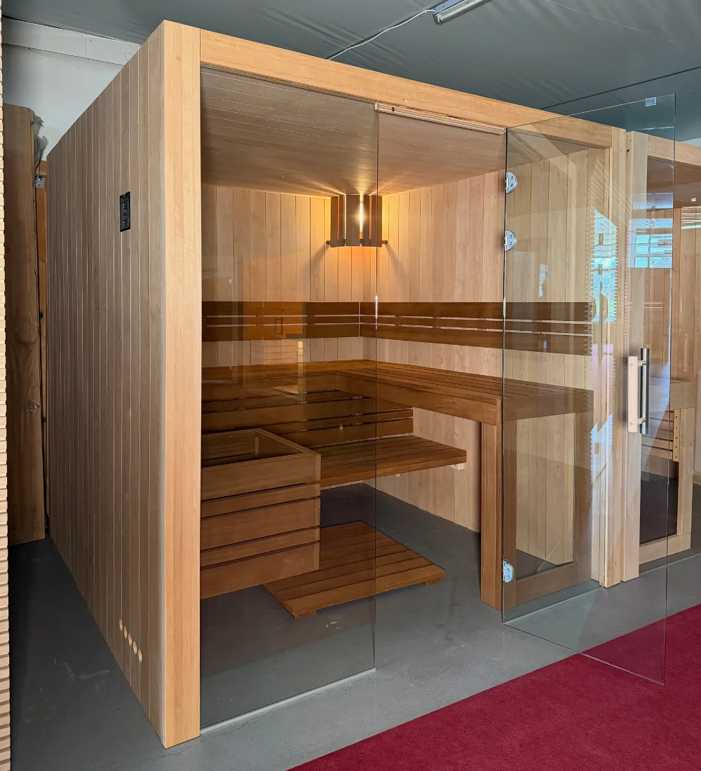 polarholz-kristall-thermo-sauna-bi-color-214x211-ausstellung image 2