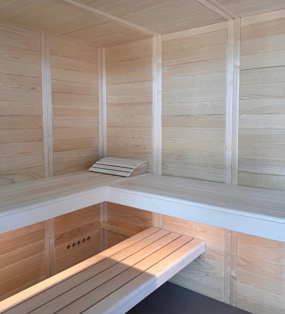 polarholz-athen-massivholzsauna-200x200-cm-5-eck-fichte-glas image 3
