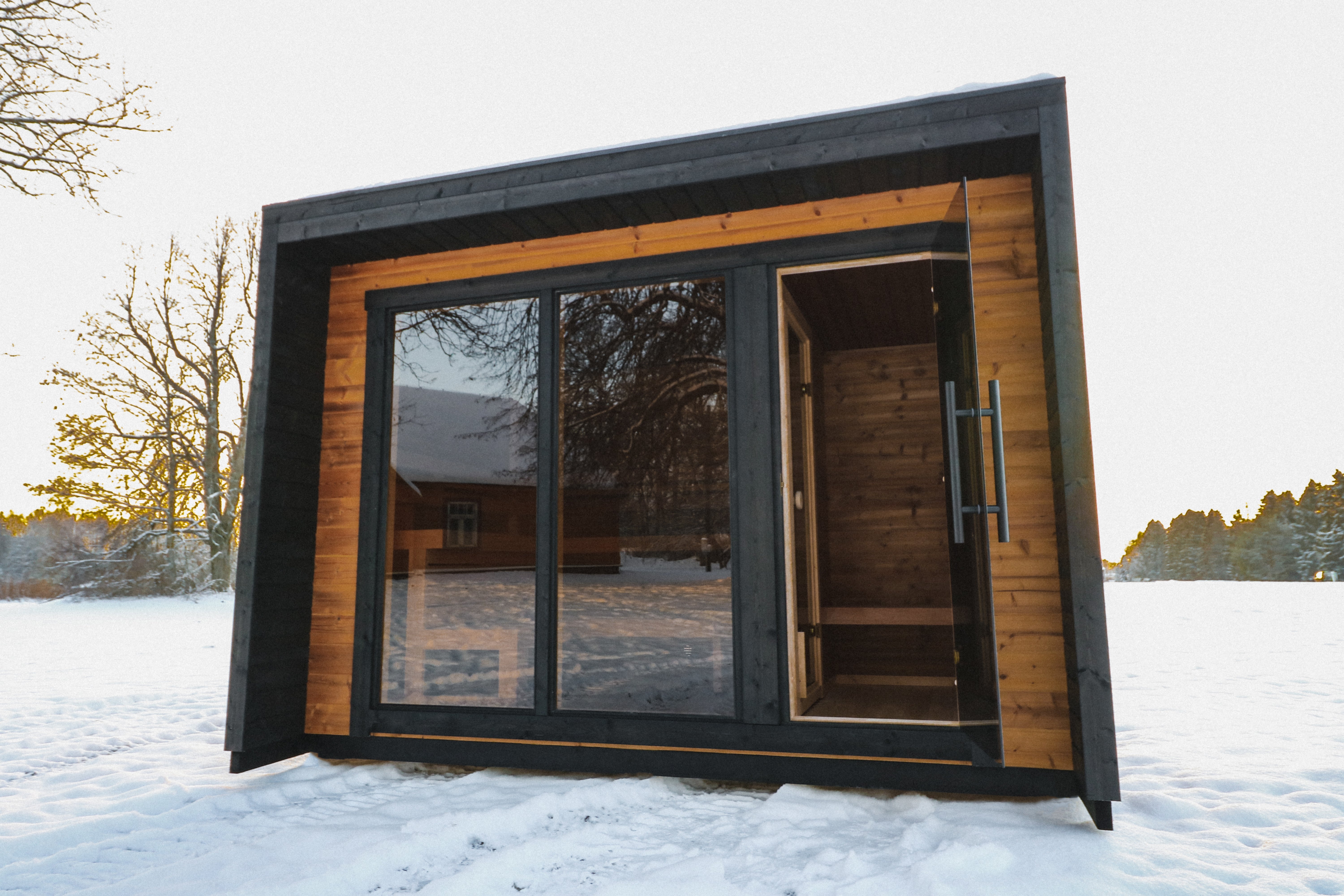 leil-patio-m-gartensauna-330x239cm-fichte-thermoholz-vorraum image 6
