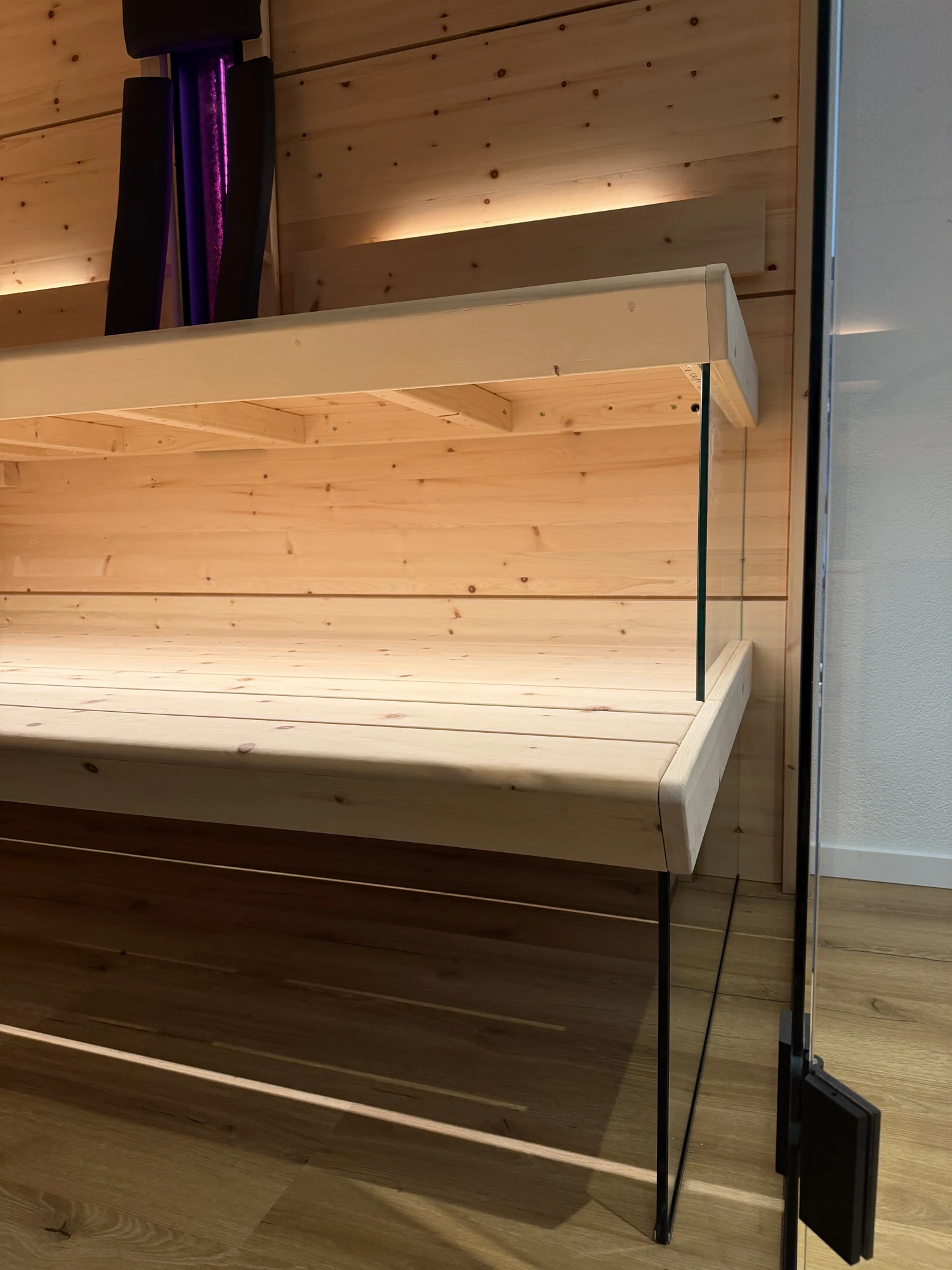 polarholz-athen-aura-5-eck-sauna-zirbe-ganzglasfront image 4