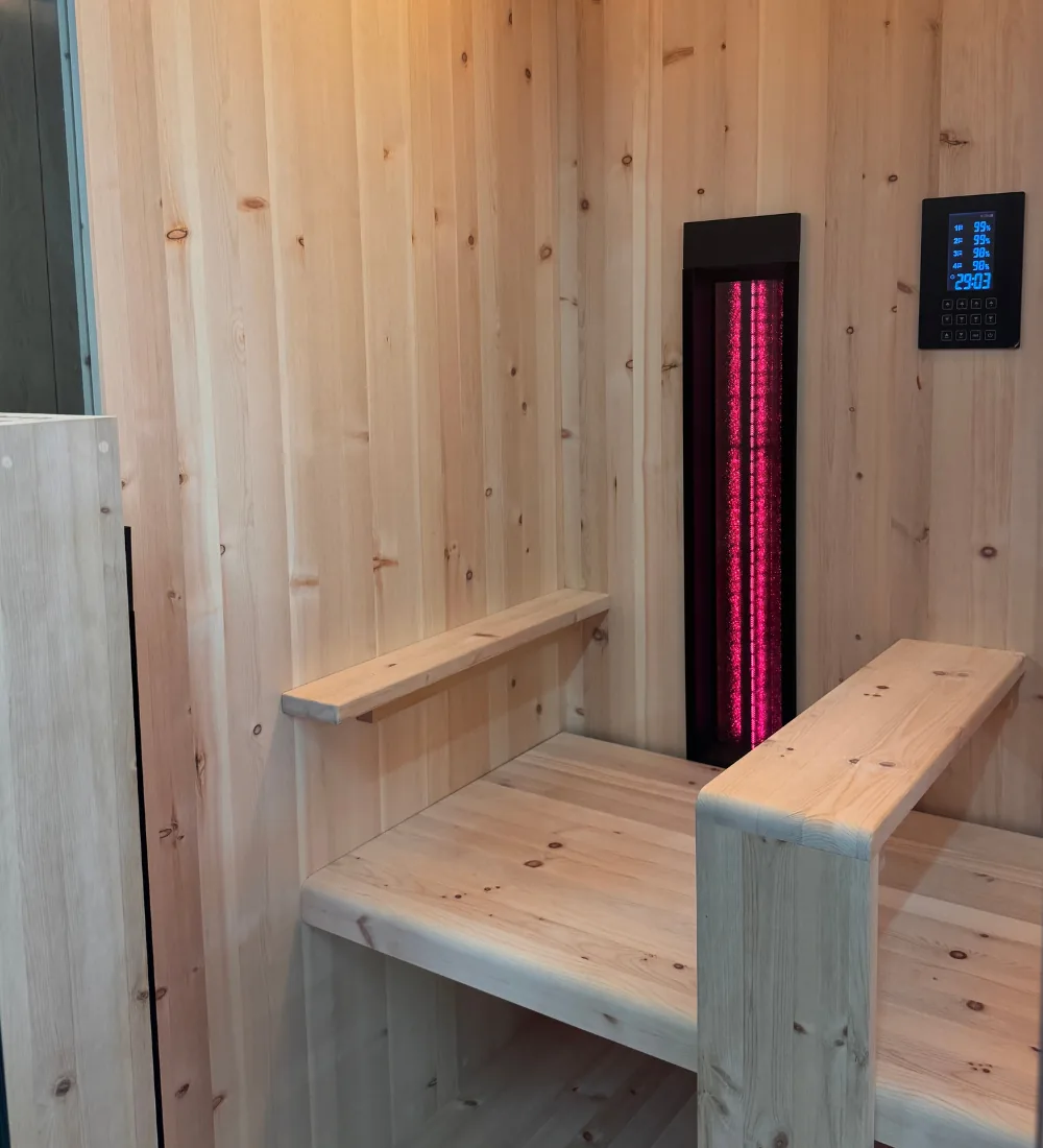 polarholz-aura-infrarotkabine-133x133-2-pers-ausstellung image 4