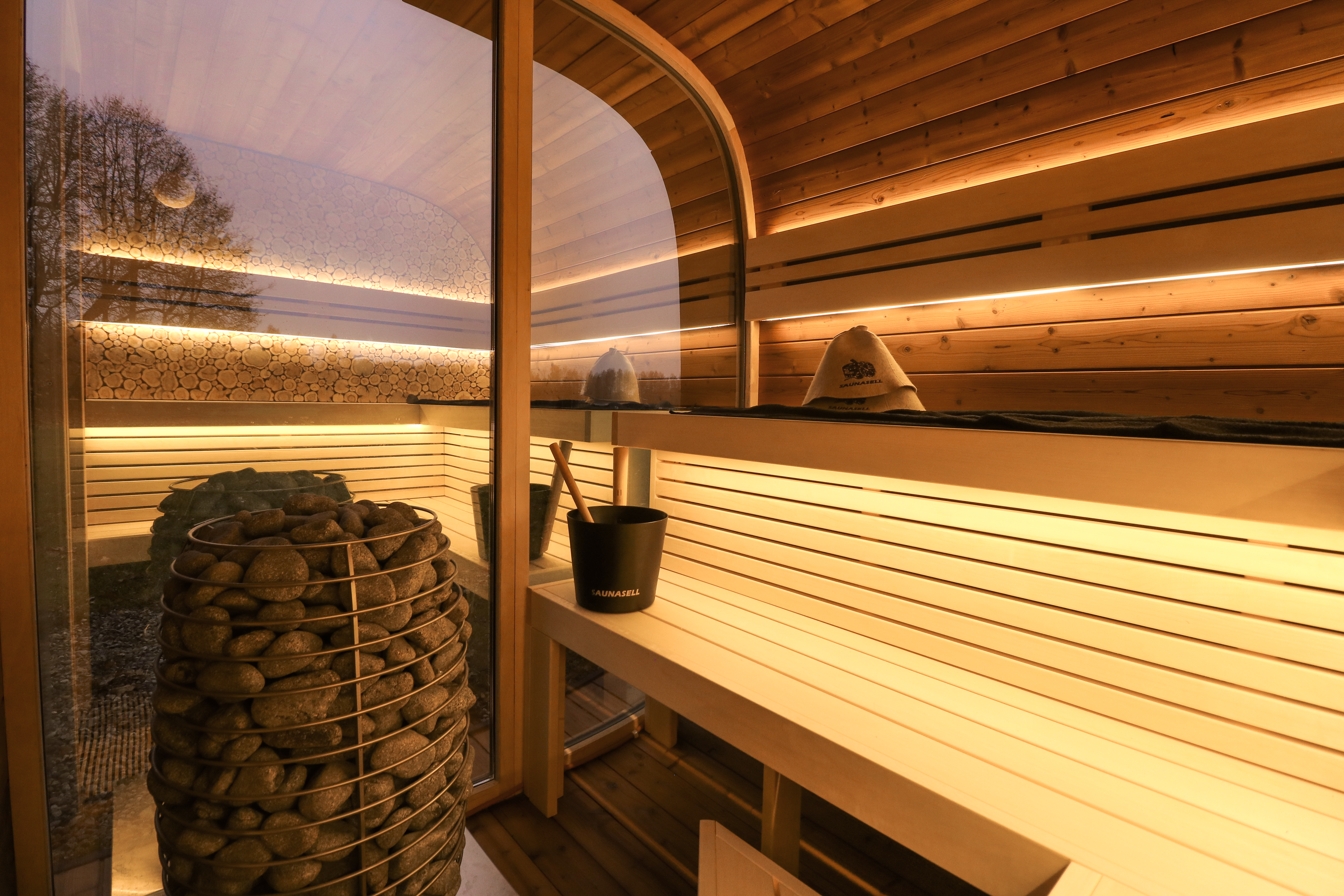 leil-round-cube-double-gartensauna-thermoholz-2-4-m image 7