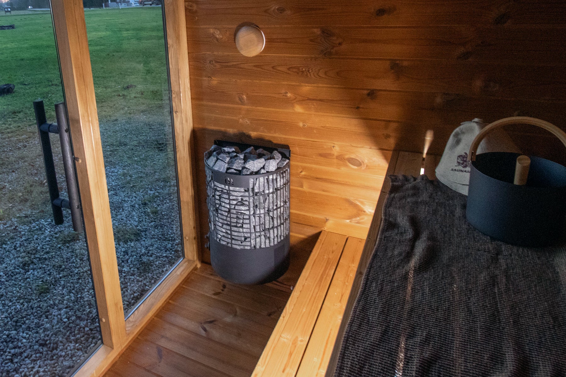 leil-aris-mini-gartensauna-2-personen-155x176x222-thermoholz image 5