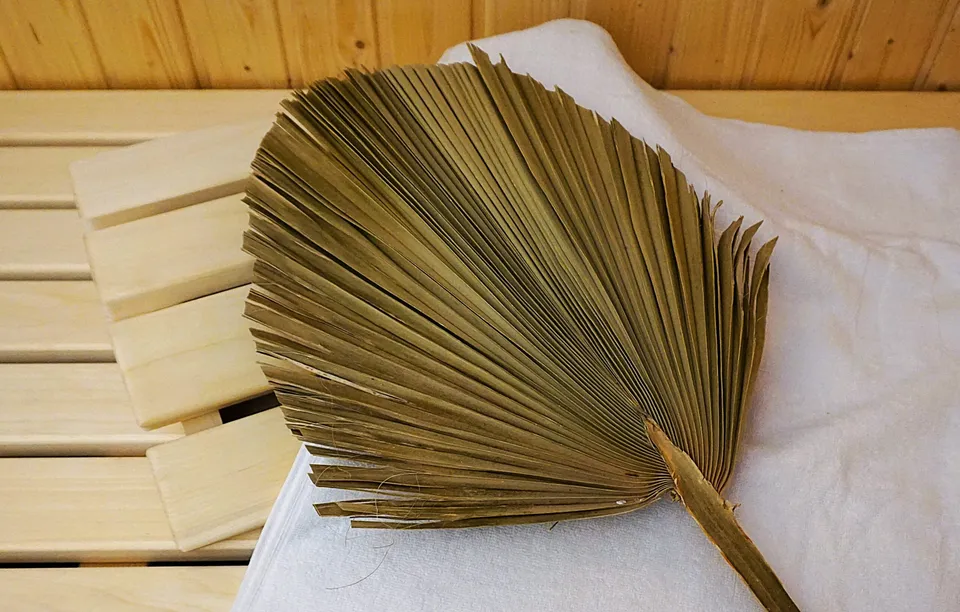 sauna-matti-aufgusst-cher-palmwedel-klein-aufgusswedel image 1