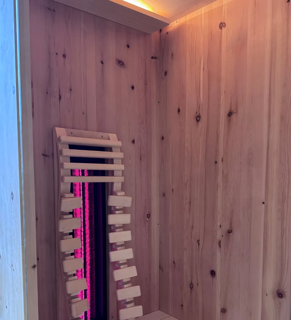 polarholz-aura-1-infrarotkabine-zirbe-130x90-1-person image 3