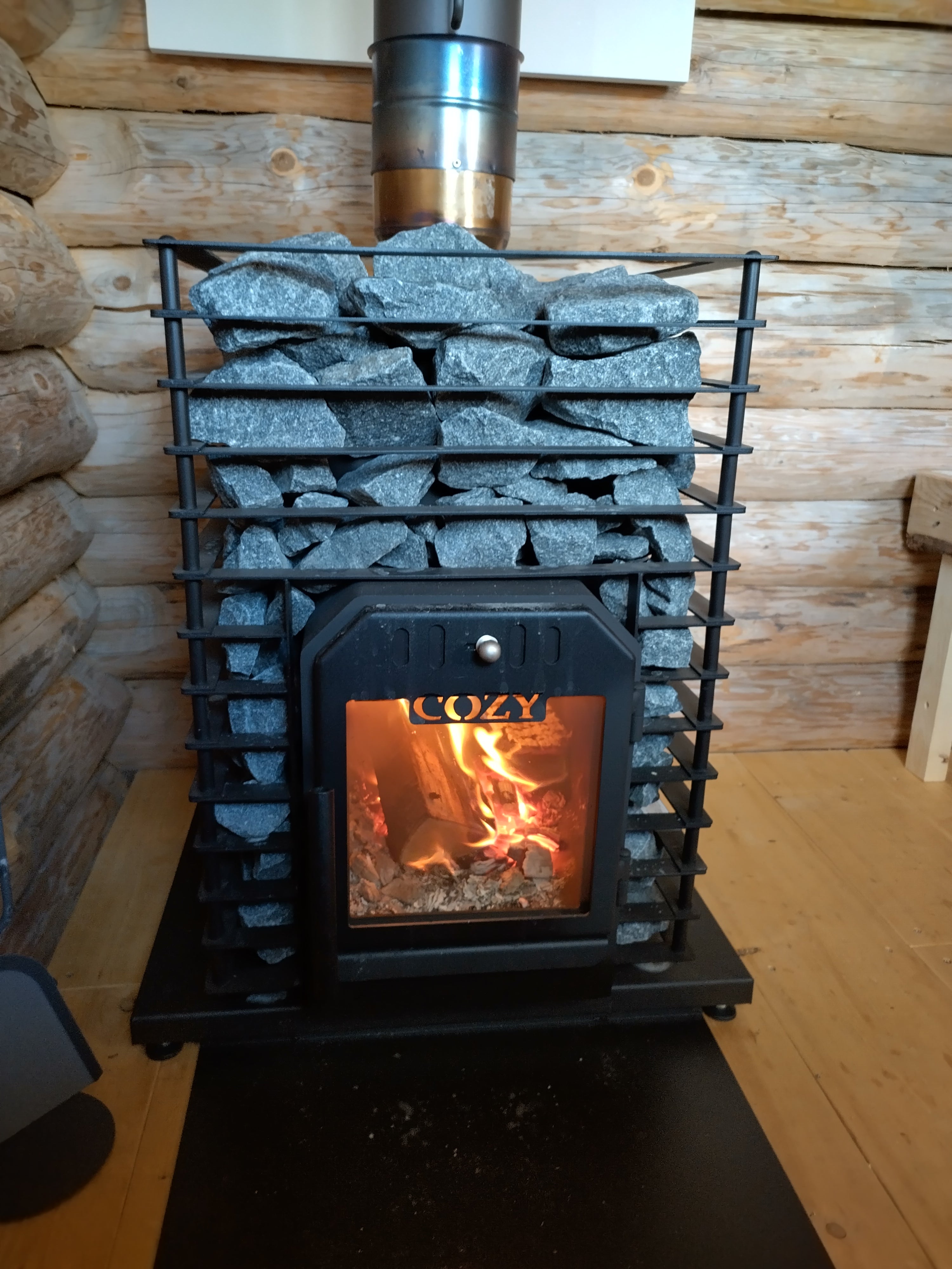 cozy-18-quattro-saunaofen-holz-bimschv-stufe-2-innenbefeuerung image 3
